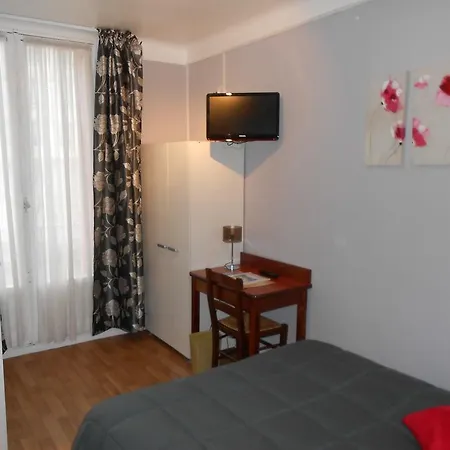 Sejour Fleuri Hotel 2*